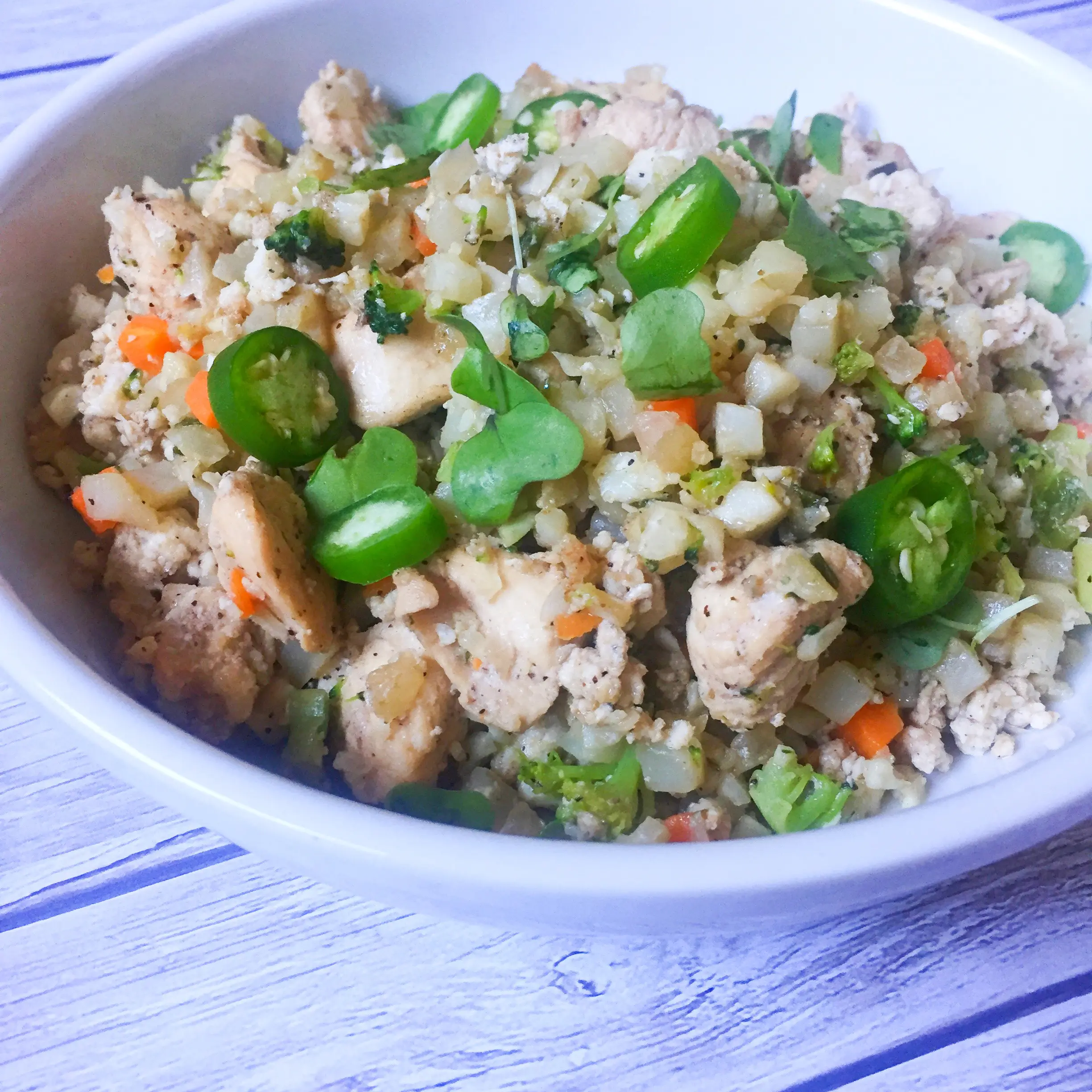 Cauliflower Chicken Fried Rice: Low Carb and Healthy
