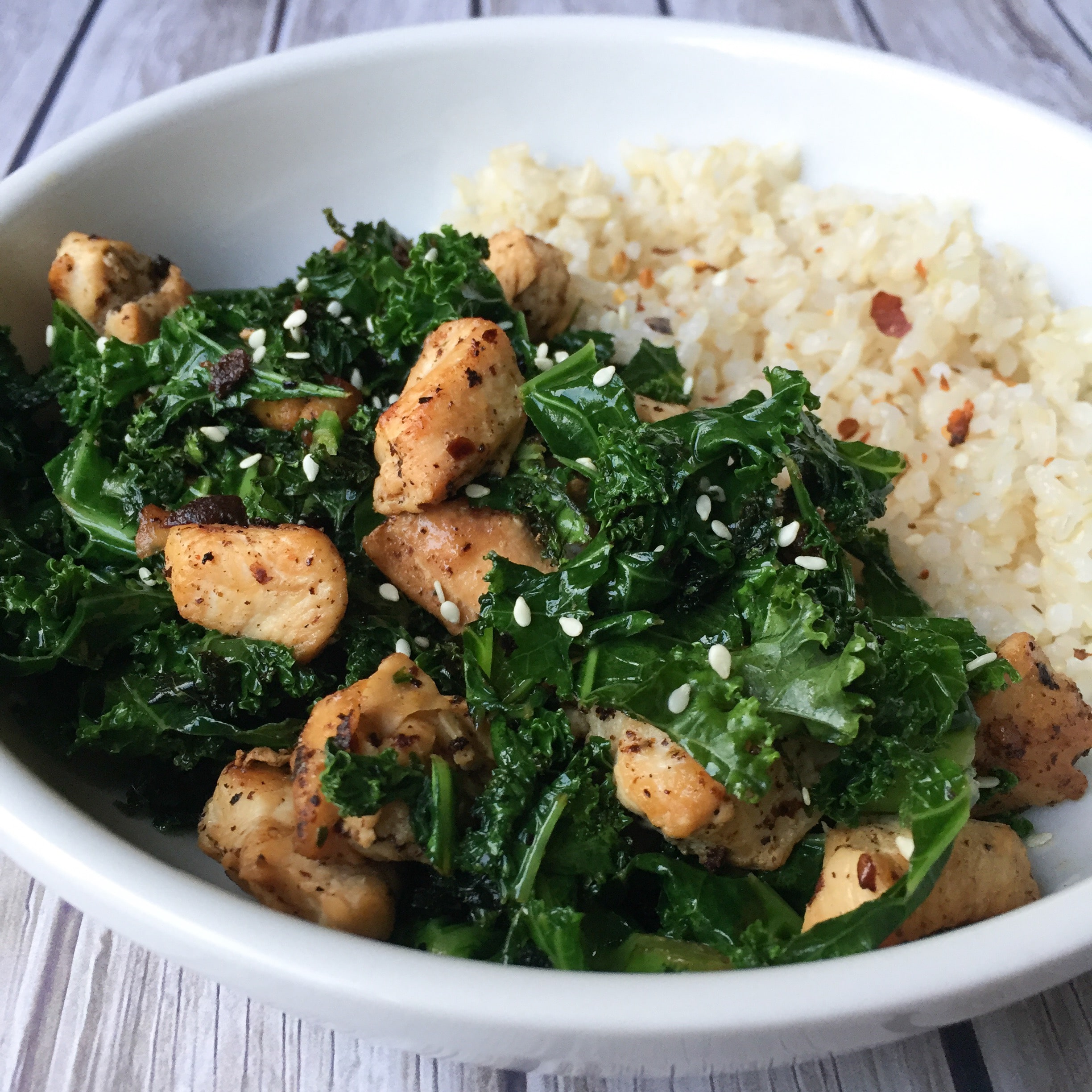 Chicken Kale Stirfry - Beauty and the Bench Press