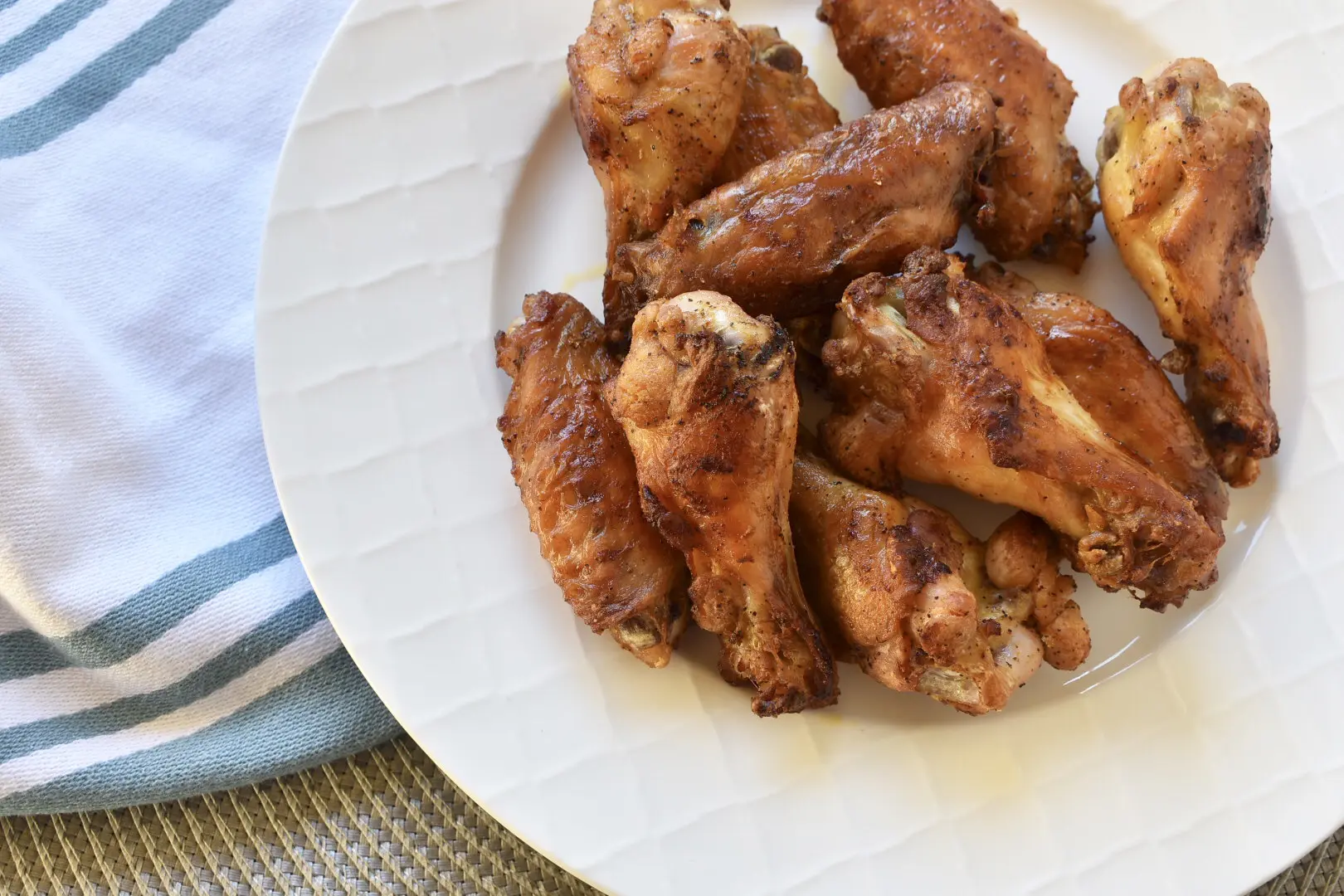 Crispy Baked Whole30 Buffalo Chicken Wings