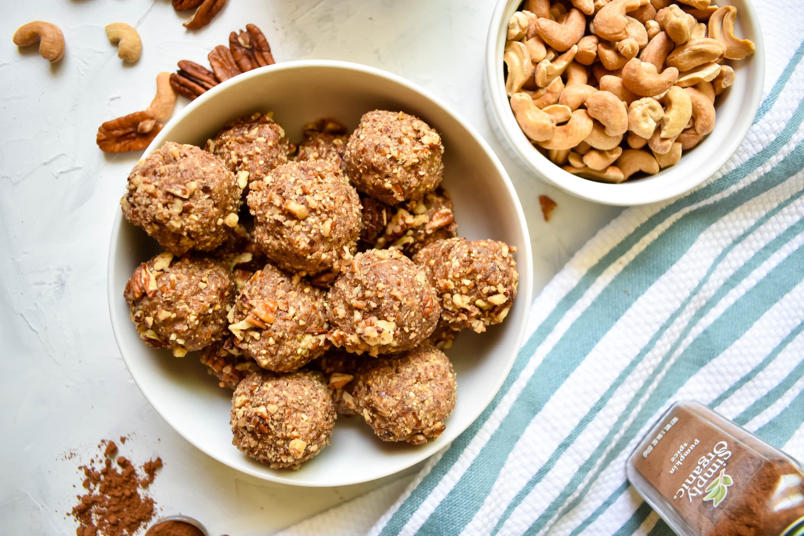 Vanilla Pumpkin Spice Energy Bites: Whole30, Paleo, No-Bake